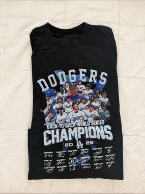 Los Angeles Dodgers Black "Back-to-Back World Series Champions" Tee